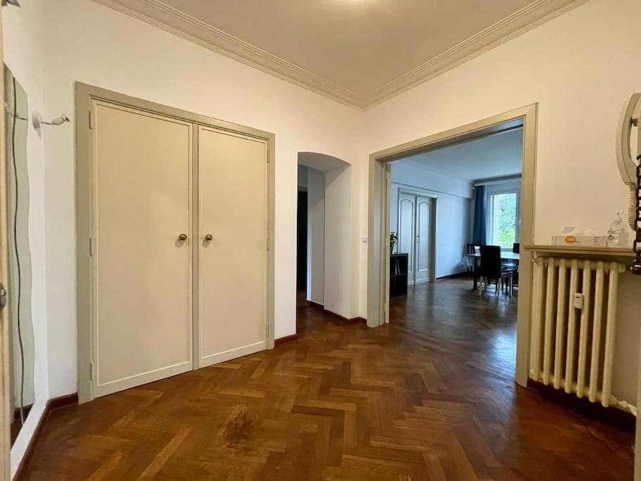 Spacious Apartment Next To Parc Du Cinquantenaire Brusel Exteriér fotografie